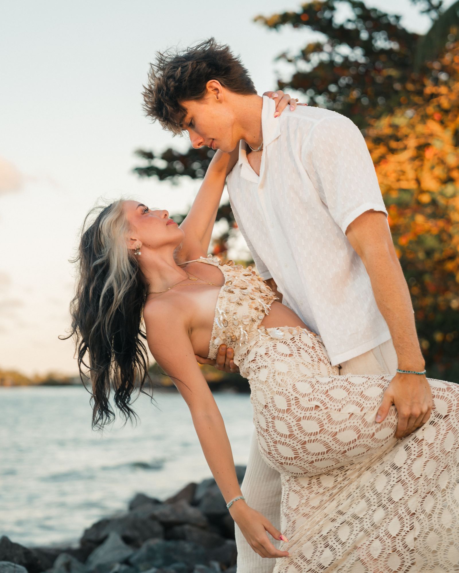 Ensaio de casal na praia em Morro de São Paulo