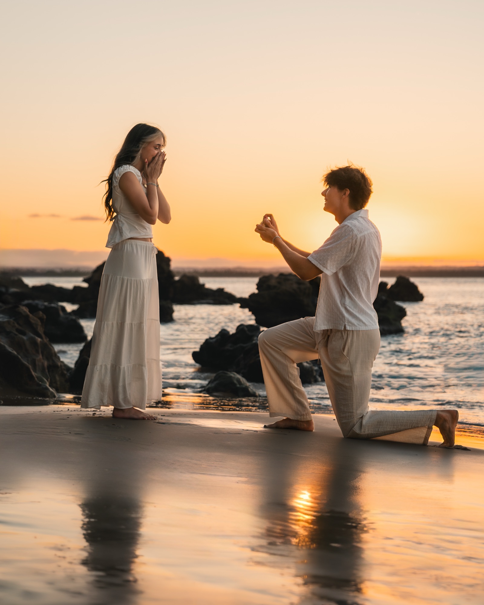 Pedido de casamento fotografado ao pôr do sol em Morro de São Paulo