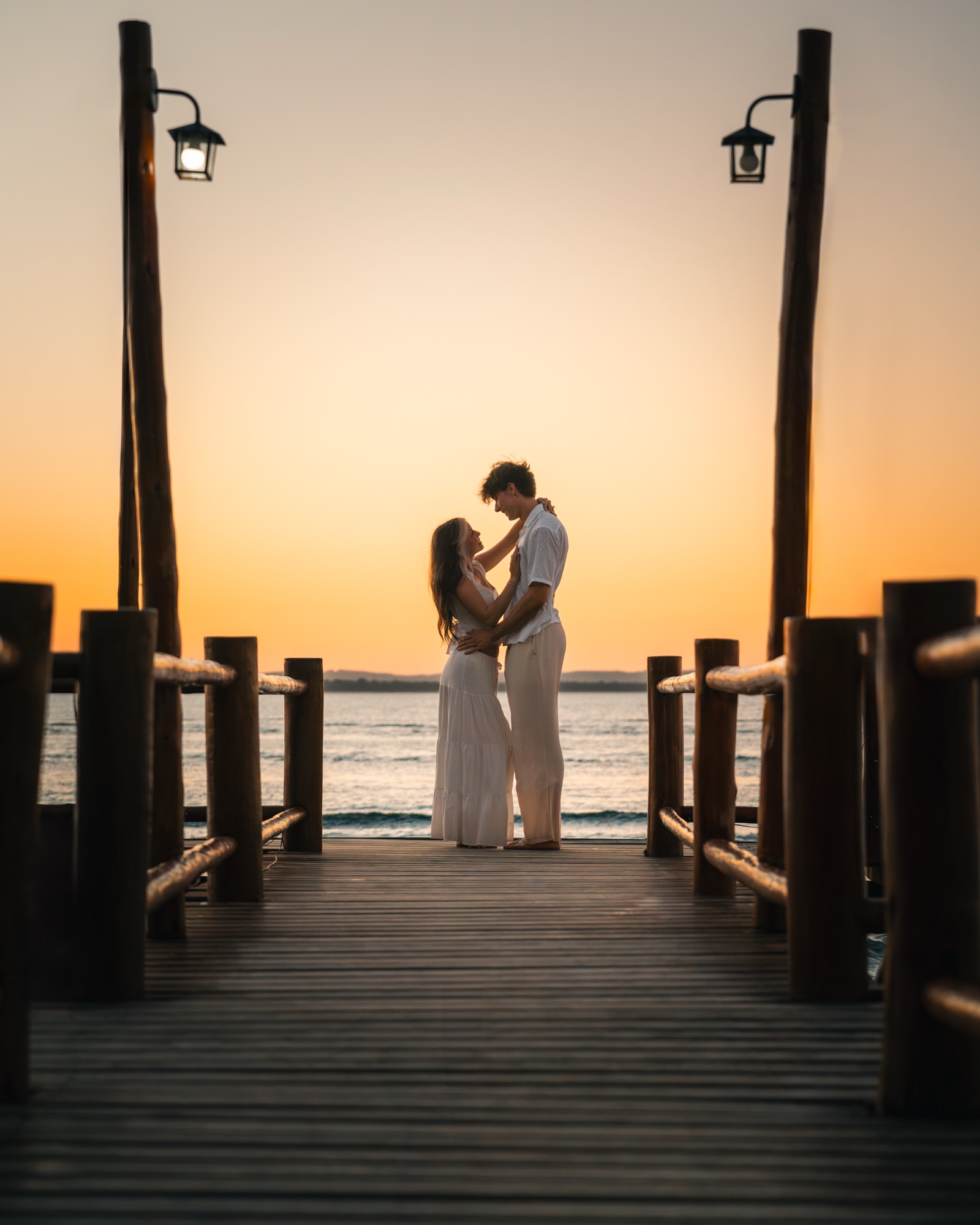 Pedido de casamento fotografado ao pôr do sol em Morro de São Paulo